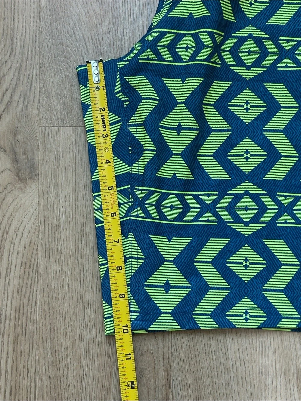 Under Armour Men’s Hydro Passage  Board Shorts Size 38 EUC